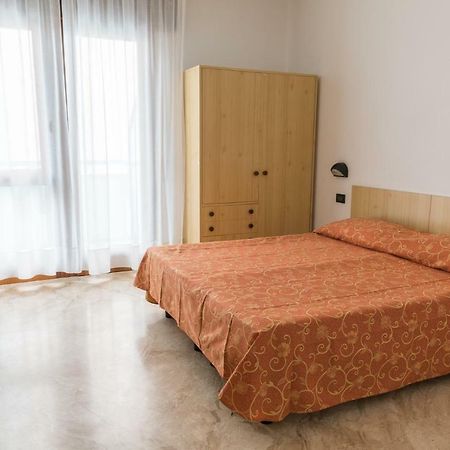 Hotel Sabrina Sottomarina Esterno foto